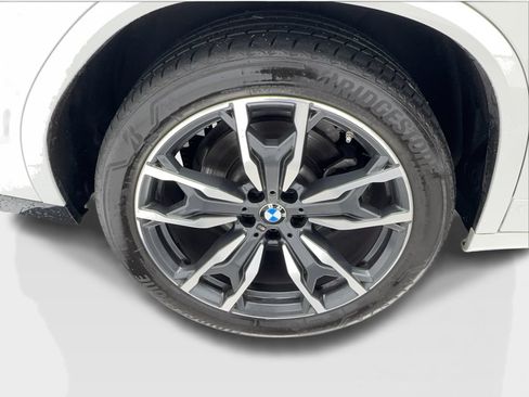 Used 2023 BMW X4 xDrive30i w/ M Sport Package AWD/4WD image 16