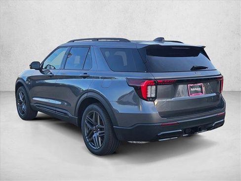 New 2026 Ford Explorer ST-Line w/ ST-Line Street Pack image 9