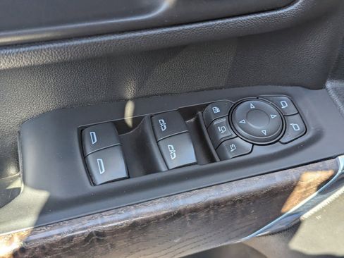 Used 2021 GMC Sierra 2500 Denali w/ Denali Ultimate Package image 25