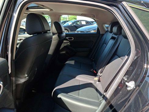 Used 2024 Honda Civic EX-L image 10