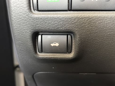 Certified 2024 Nissan Sentra SV w/ All-Weather Package FWD image 31