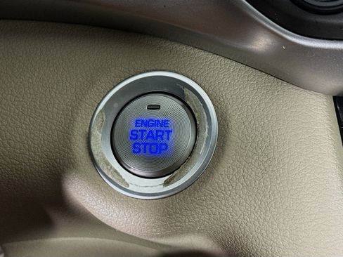 Used 2019 Hyundai Elantra Value Edition FWD image 20