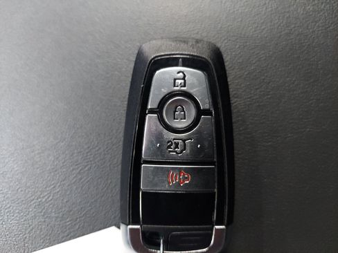 Used 2025 Ford Explorer Active RWD image 32