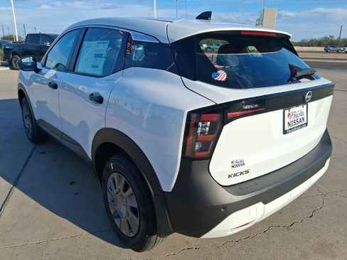 New 2026 Nissan Kicks S image 4