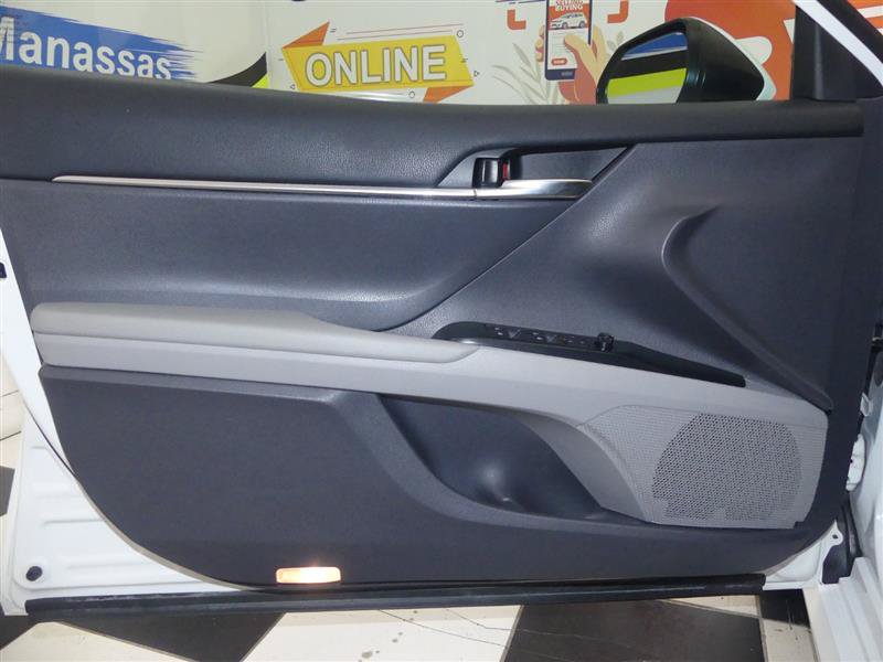 Used 2019 Toyota Camry LE FWD image 22
