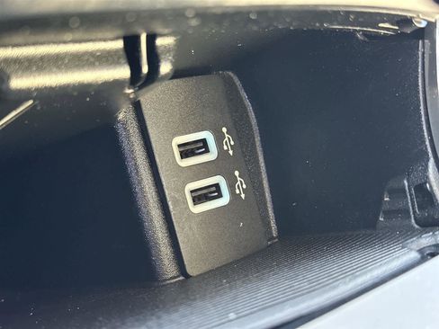 Used 2016 Ford Edge Titanium w/ Technology Package image 27