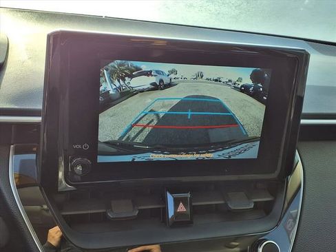 Used 2023 Toyota Corolla LE FWD image 6