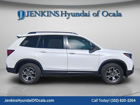 Used 2023 Honda Passport TrailSport image 8