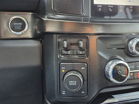 Used 2023 Ford F250 Lariat w/ Chrome Package image 24