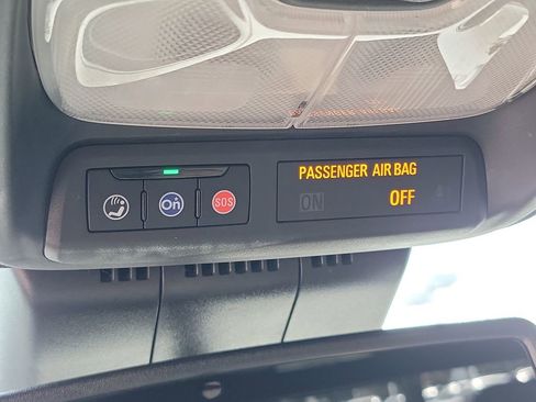 Used 2024 GMC Canyon AT4 w/ AT4 Premium Package AWD/4WD image 18