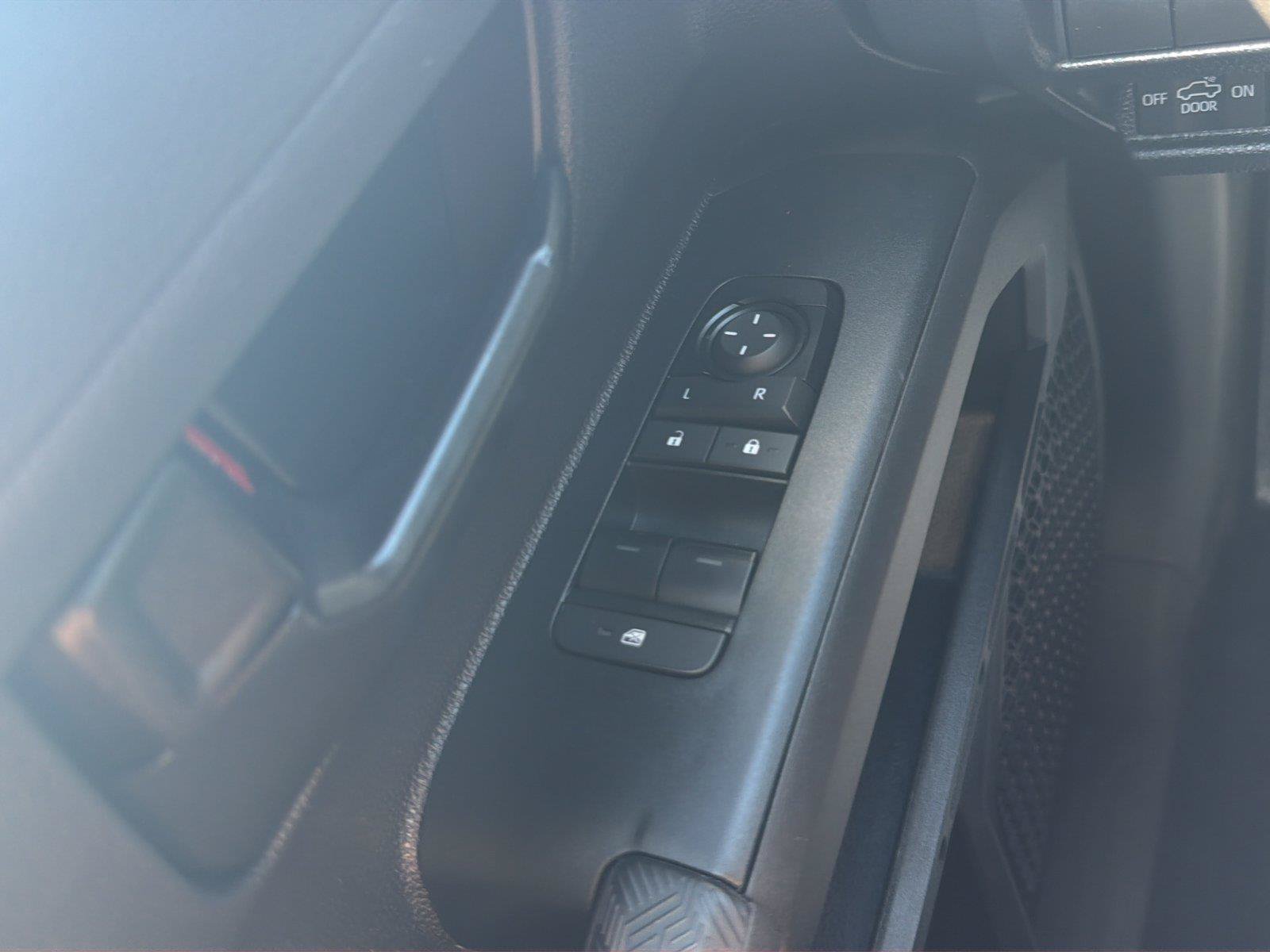 Used 2024 Toyota Tacoma SR RWD image 22