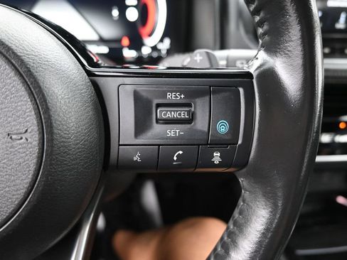 Used 2021 Nissan Rogue Platinum FWD image 19