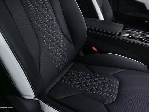 Used 2023 Lamborghini Urus S image 57