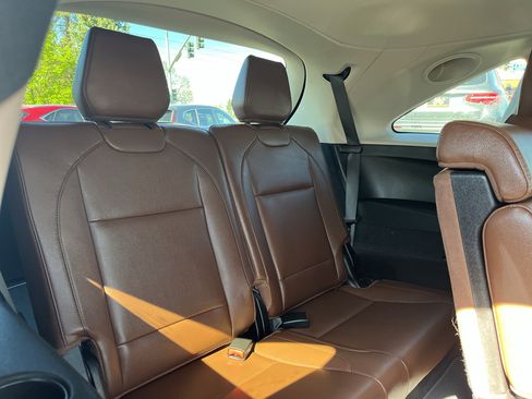 Used 2020 Acura MDX w/ Technology Package AWD/4WD image 19