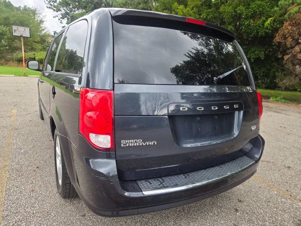 Used 2013 Dodge Grand Caravan SE FWD image 7