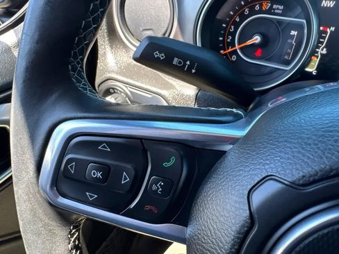 Used 2020 Jeep Gladiator Sport w/ Quick Order Package 24S AWD/4WD image 19