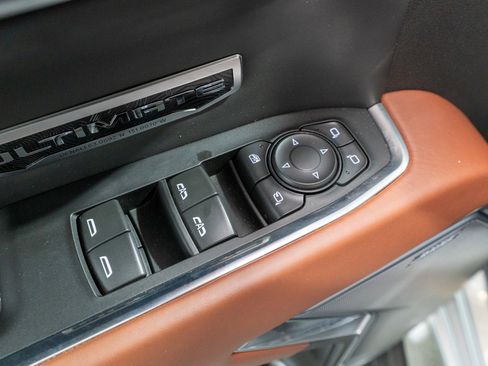 Used 2025 GMC Sierra 1500 Denali Ultimate image 18