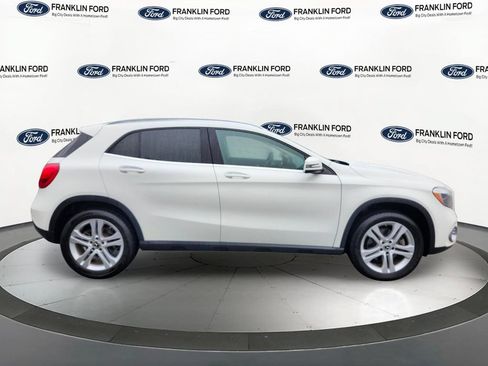 Used 2018 Mercedes-Benz GLA 250 4MATIC image 6