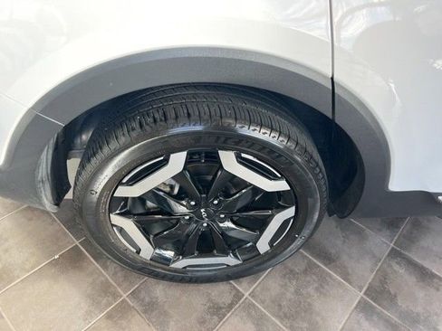 Used 2023 Kia Telluride EX w/ EX Captain's Chair Package image 41