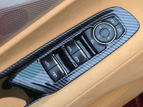 Used 2021 Chevrolet Corvette Stingray Premium Conv w/ Z51 Performance Package RWD image 13