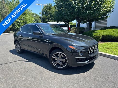 Used 2022 Maserati Levante GT AWD/4WD image 1