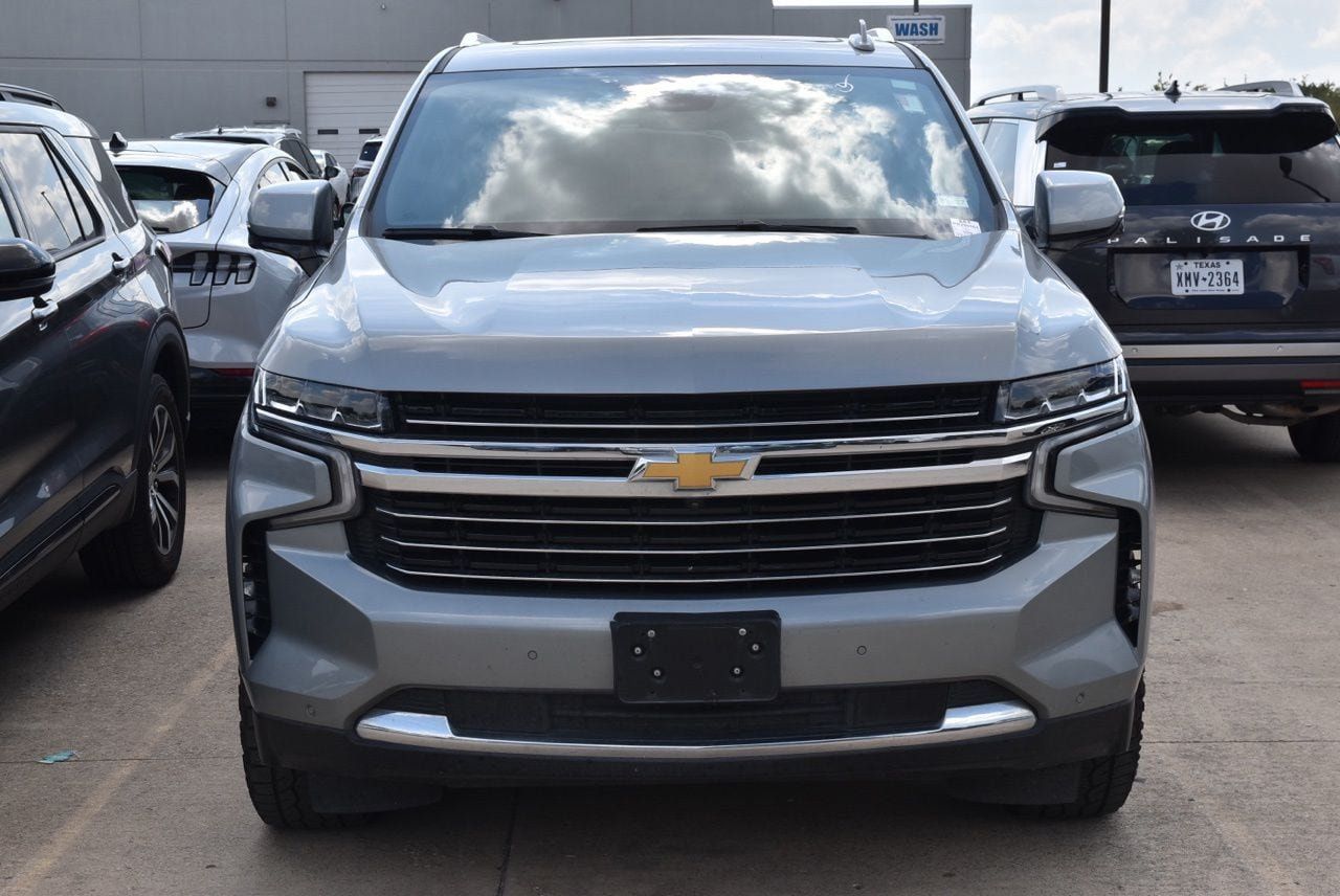 Used 2023 Chevrolet Tahoe LT w/ LT Signature Package RWD image 3