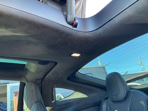 Used 2017 Tesla Model X 75D image 36