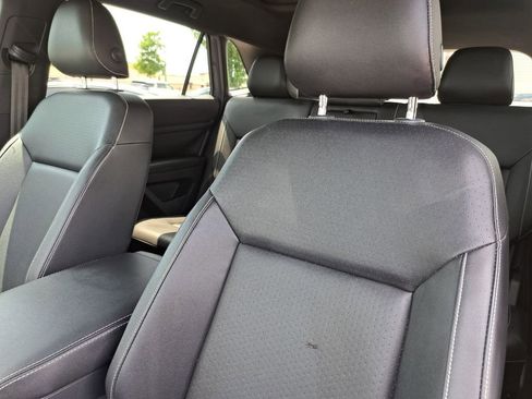 Used 2020 Volkswagen Atlas Cross Sport SEL R-Line FWD image 19