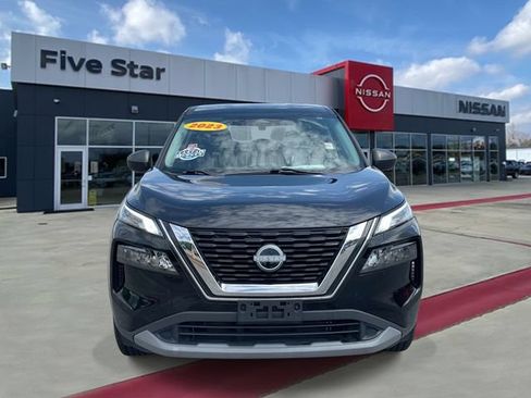 Used 2023 Nissan Rogue S FWD image 2