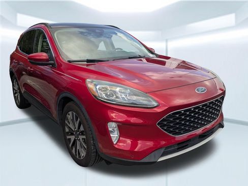 Used 2020 Ford Escape Titanium AWD/4WD image 3