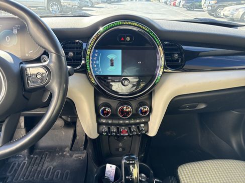 Used 2023 MINI Cooper S image 29