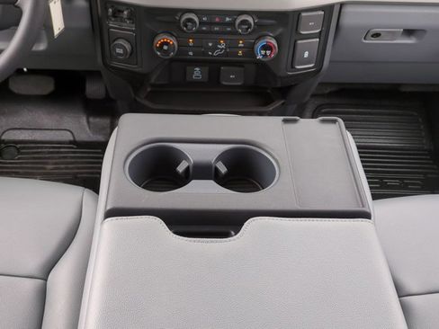 New 2026 Ford F250 XL w/ 360-Degree Camera Package RWD image 19