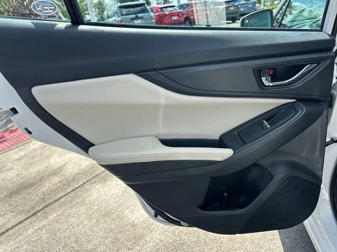 Used 2018 Subaru Impreza 2.0i Limited AWD/4WD image 13