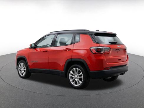 Used 2025 Jeep Compass Limited AWD/4WD image 7