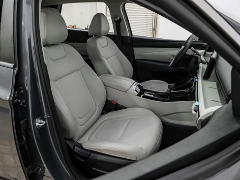 Used 2025 Hyundai Tucson SEL image 32