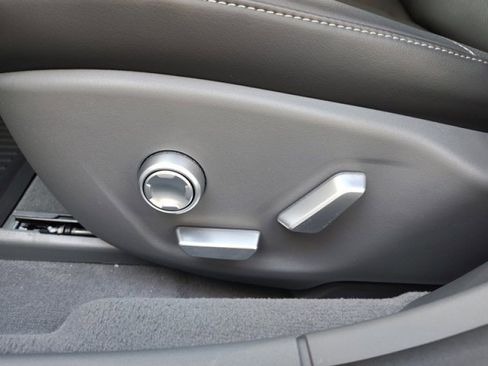 Used 2025 Lucid Air Touring image 12