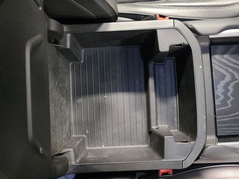 Used 2023 GMC Yukon XL Denali image 21