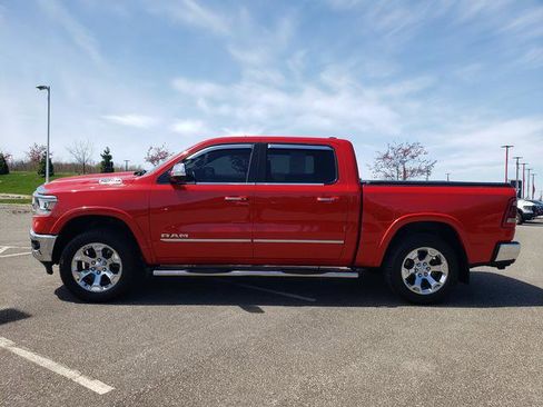 Used 2022 RAM 1500 Laramie AWD/4WD image 7