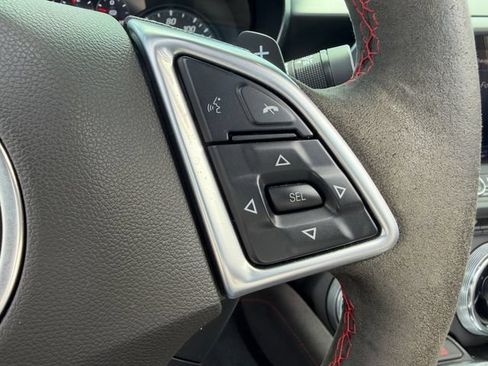 Used 2022 Chevrolet Camaro ZL1 RWD image 23