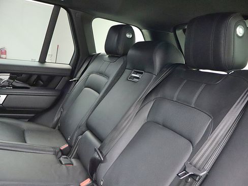 Used 2020 Land Rover Range Rover HSE image 38
