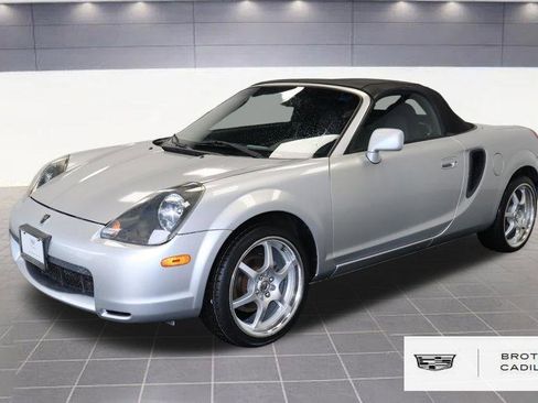 Used 2000 Toyota MR2 image 1