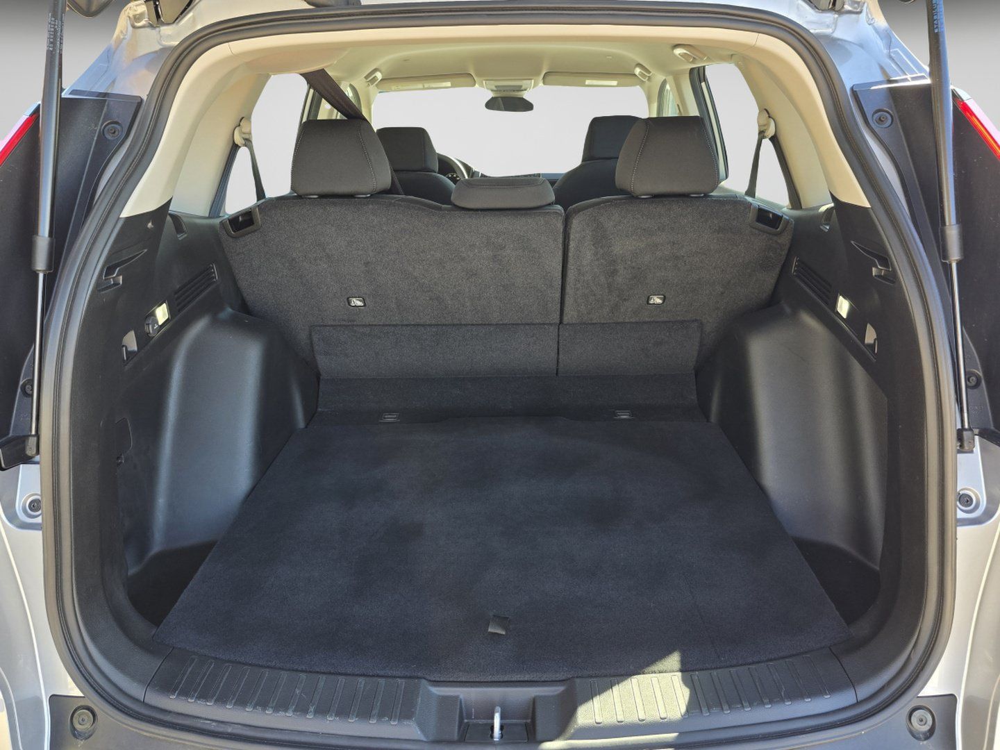 Used 2024 Honda CR-V LX image 27