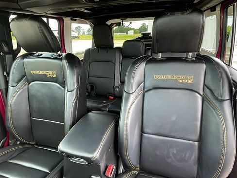 Used 2024 Jeep Wrangler Unlimited Rubicon 392 image 30