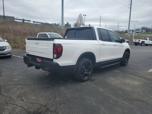 Used 2025 Honda Ridgeline Black Edition image 4