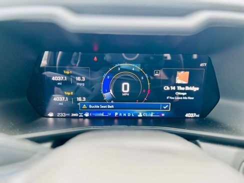 Used 2024 Chevrolet Colorado Trail Boss w/ Technology Package image 14