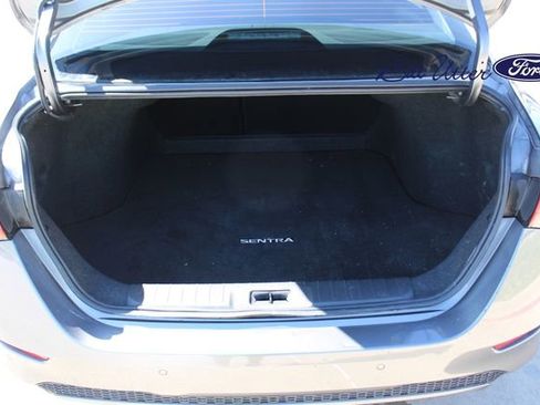 Used 2024 Nissan Sentra SV image 10