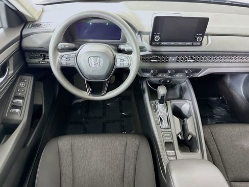 Used 2025 Honda Accord SE image 3