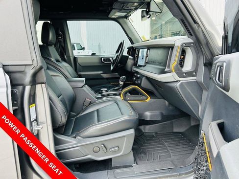 Used 2021 Ford Bronco Badlands image 32