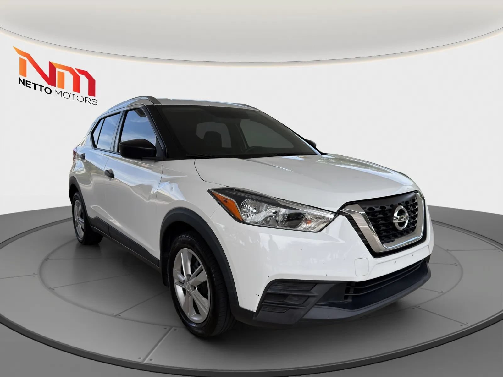 Used 2019 Nissan Kicks S FWD image 7