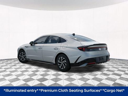 New 2026 Hyundai Sonata Blue FWD image 8